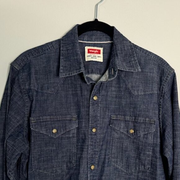 Wrangler Women's Snap Button Denim Longs Sleeve Shirt Size Small Petite - Picture 4 of 5
